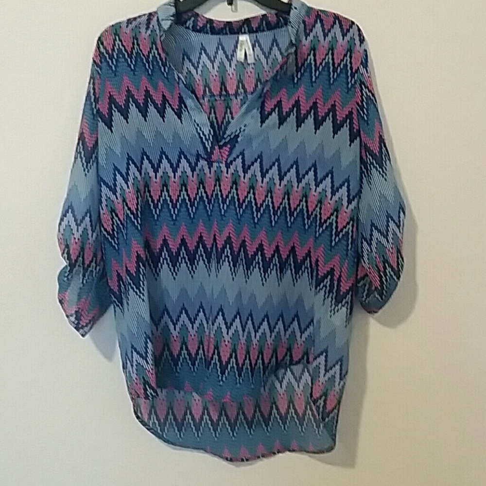 4/$20 Colorful top
